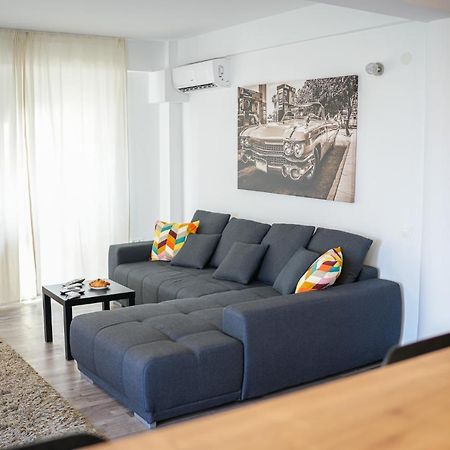 Penthouse With Huge Rooftop & Amazing City View Bukarest Eksteriør billede