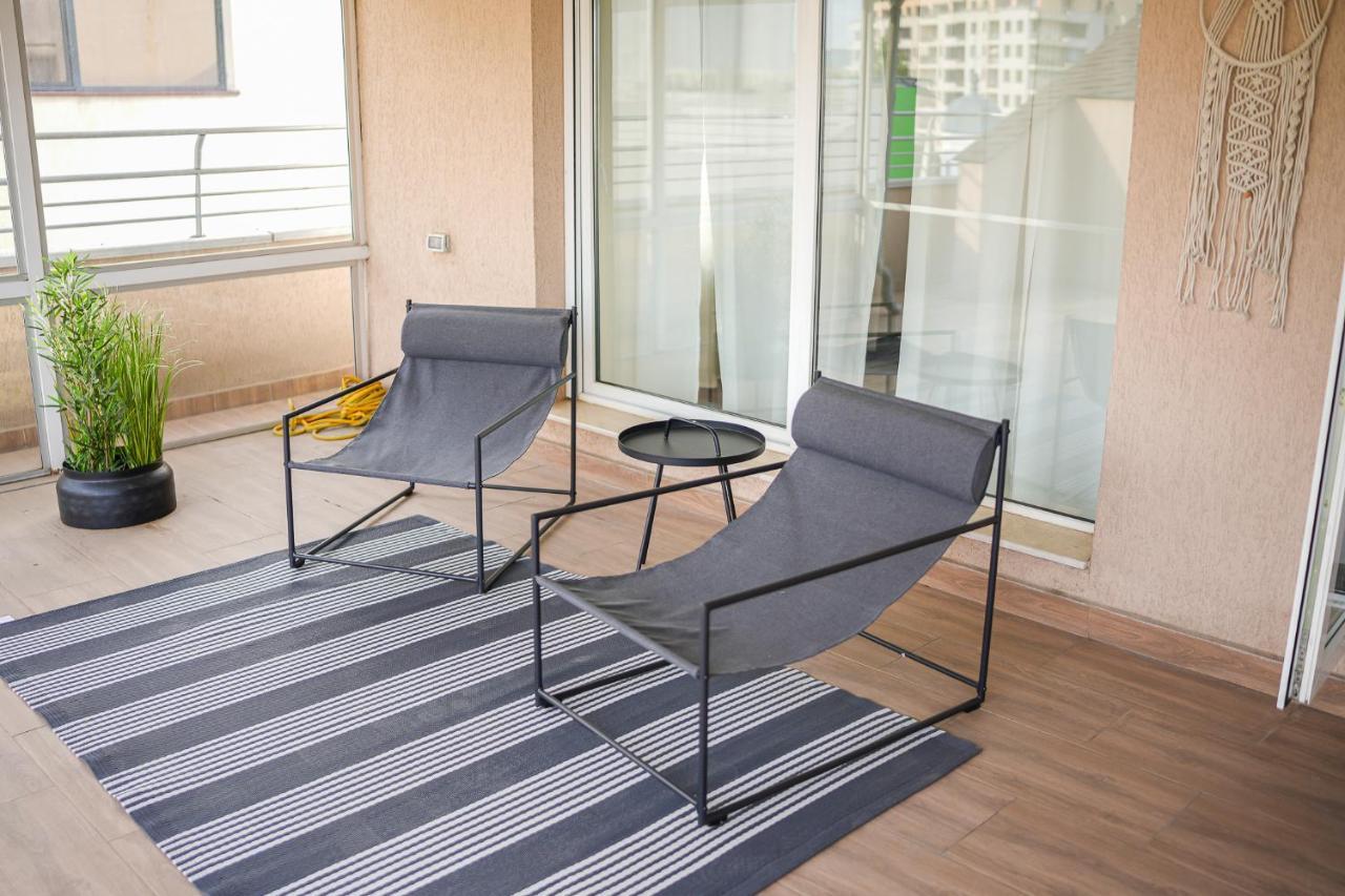 Penthouse With Huge Rooftop & Amazing City View Bukarest Eksteriør billede