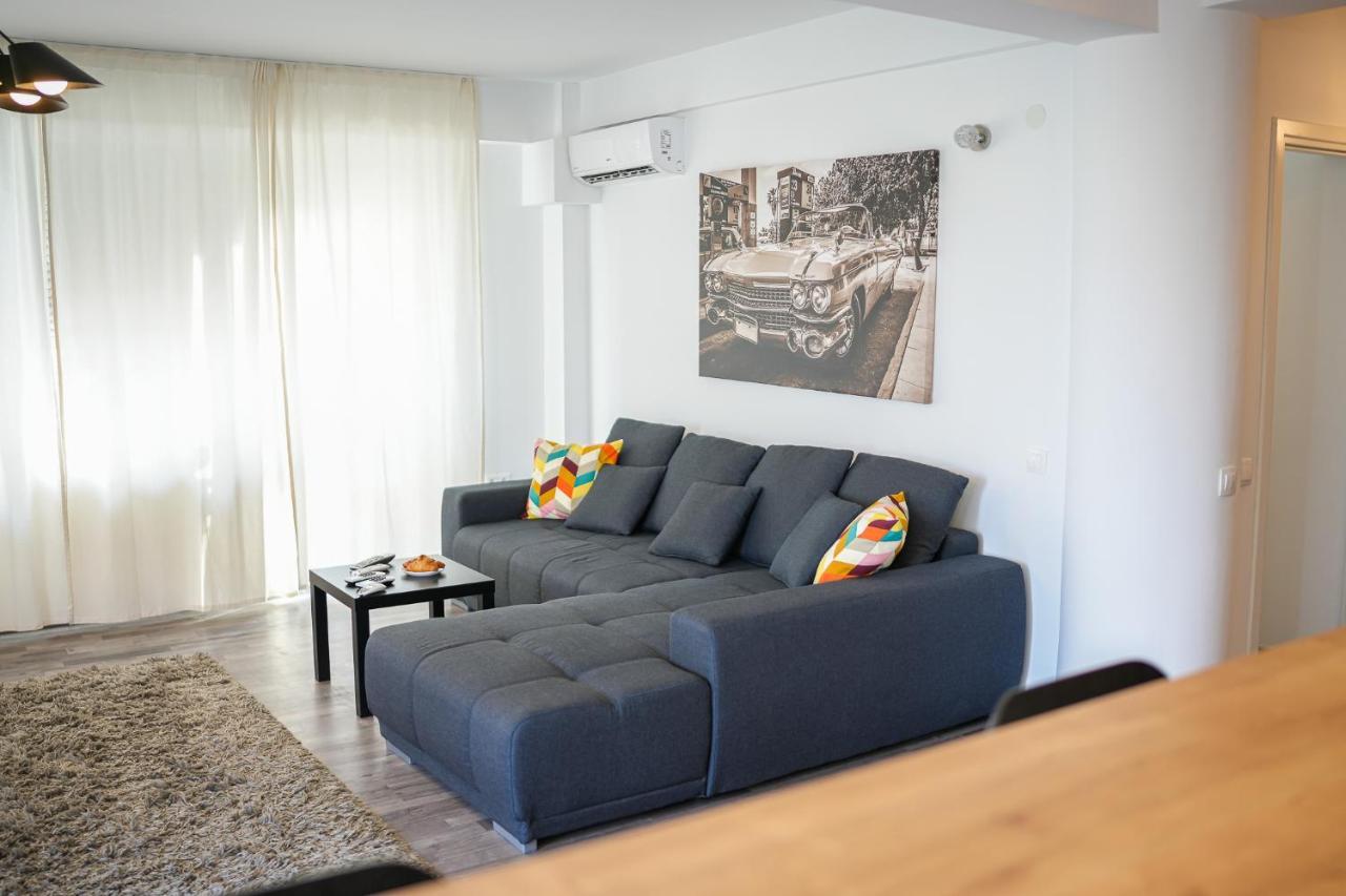 Penthouse With Huge Rooftop & Amazing City View Bukarest Eksteriør billede